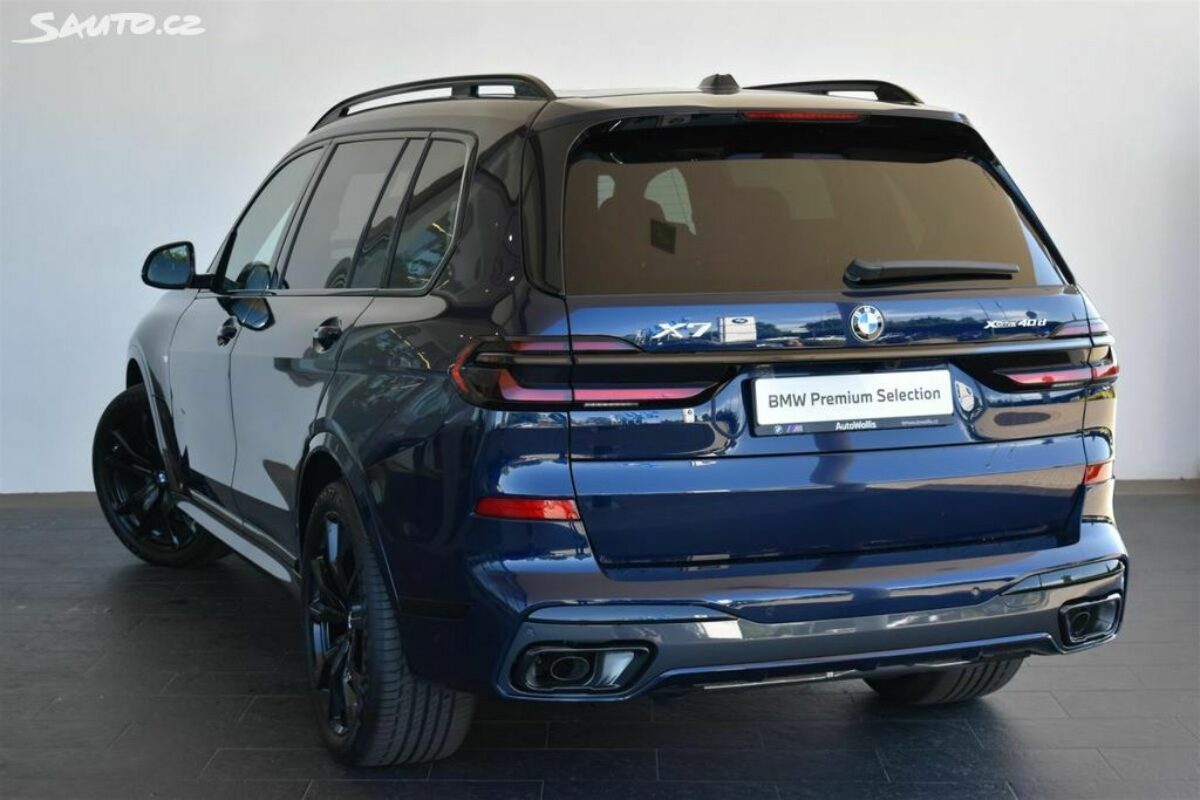 Fotografie vozu - klik pro zvětšení