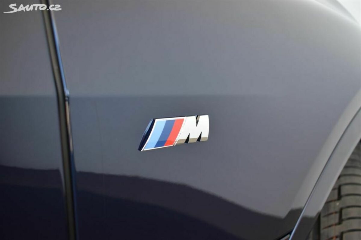 Fotografie vozu - klik pro zvětšení