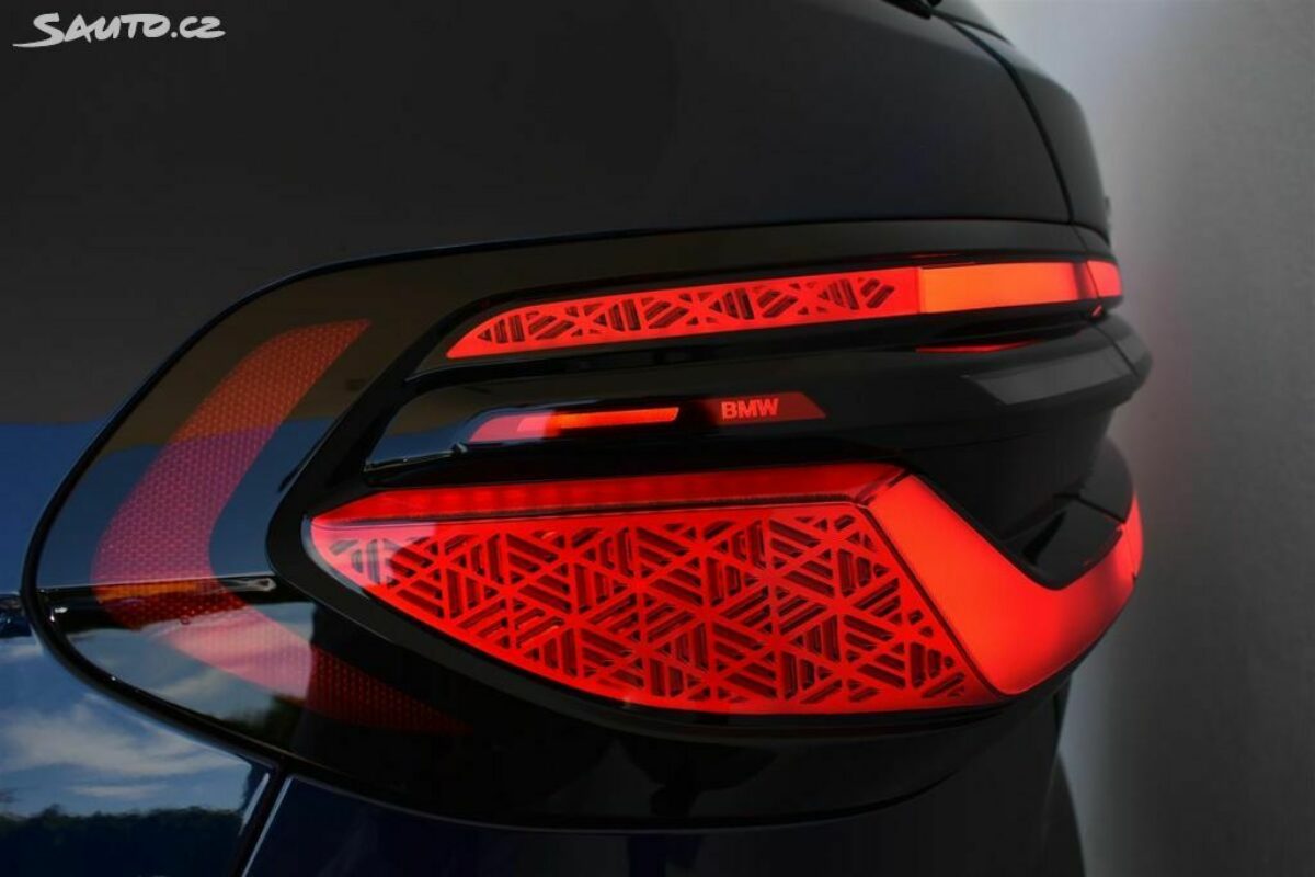 Fotografie vozu - klik pro zvětšení