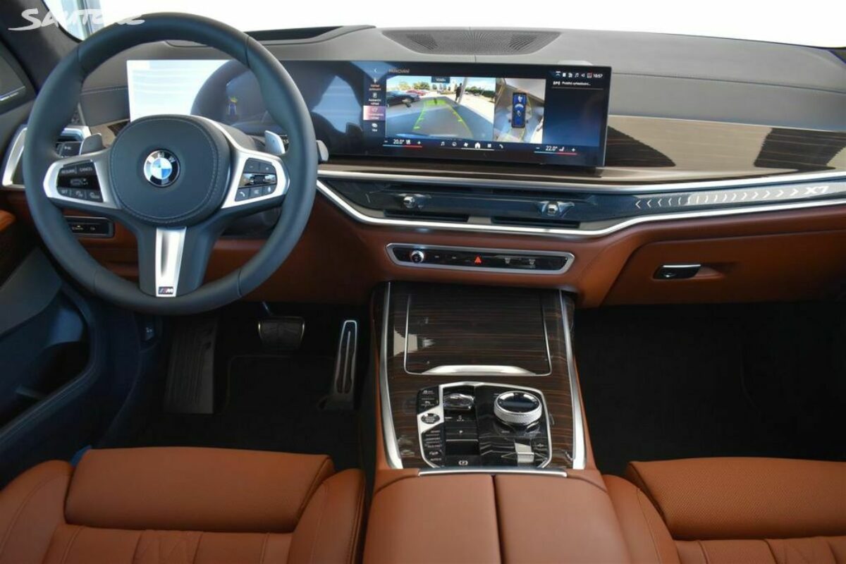 Fotografie vozu - klik pro zvětšení