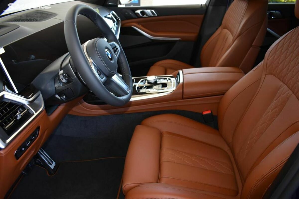 Fotografie vozu - klik pro zvětšení