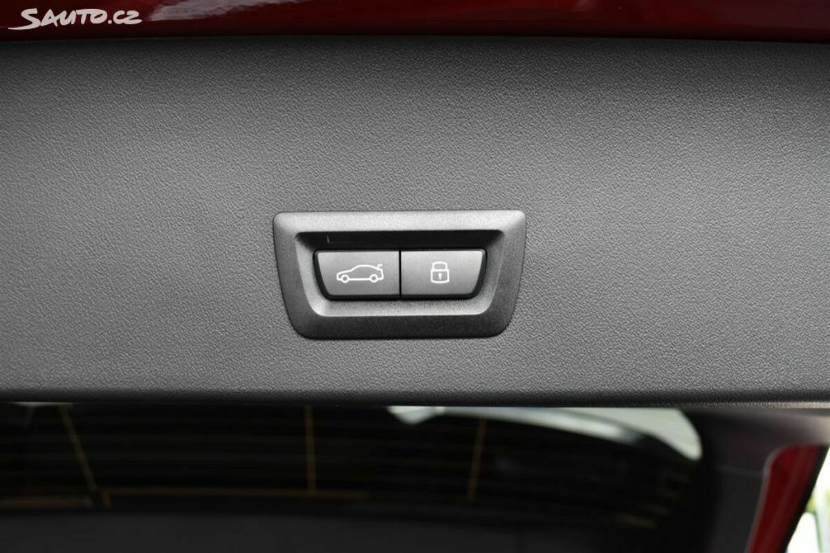 Fotografie vozu - klik pro zvětšení