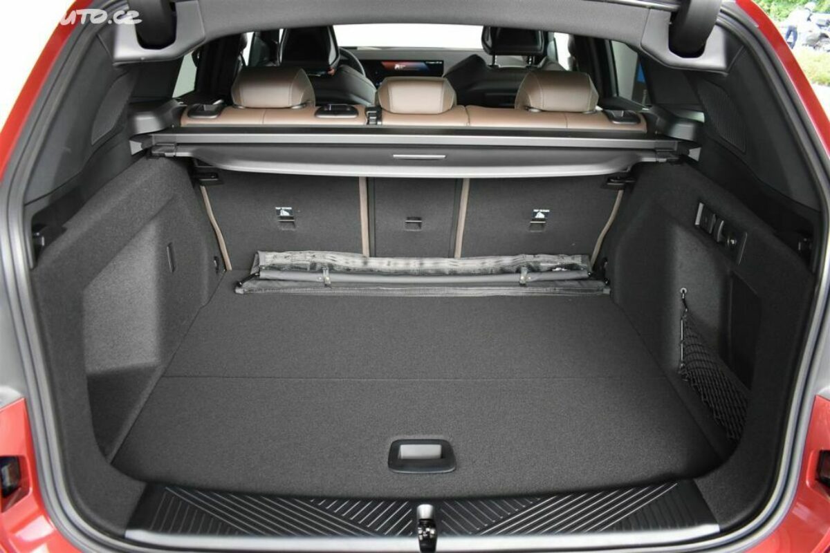 Fotografie vozu - klik pro zvětšení