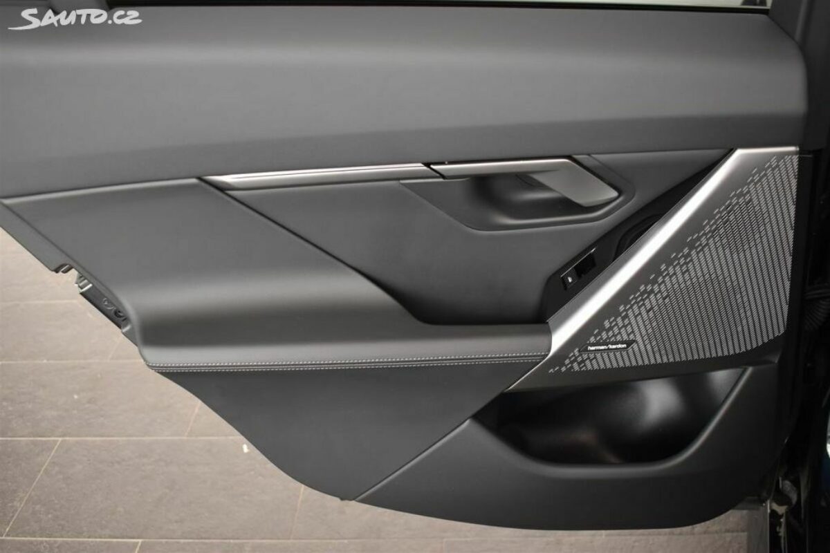 Fotografie vozu - klik pro zvětšení