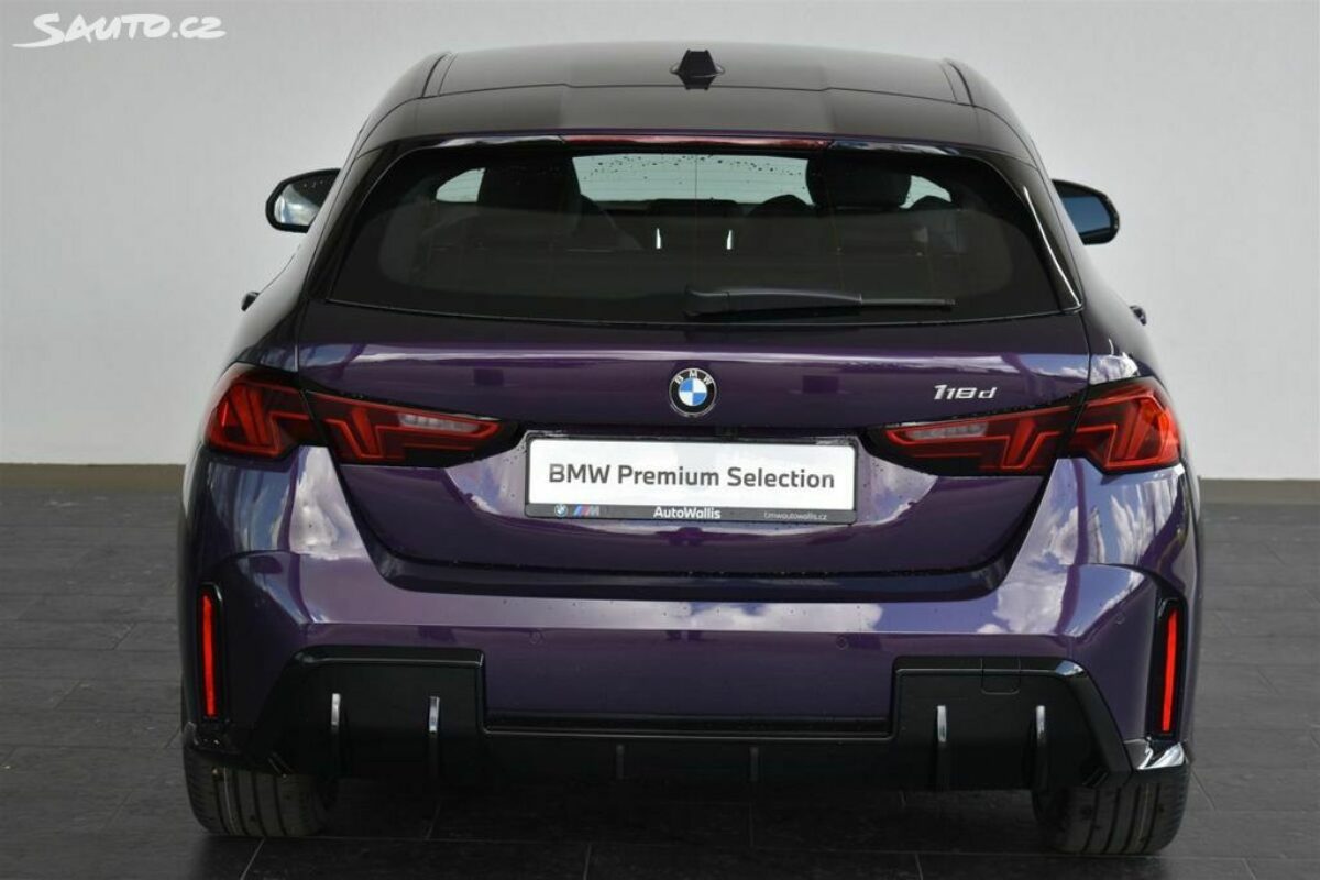 Fotografie vozu - klik pro zvětšení