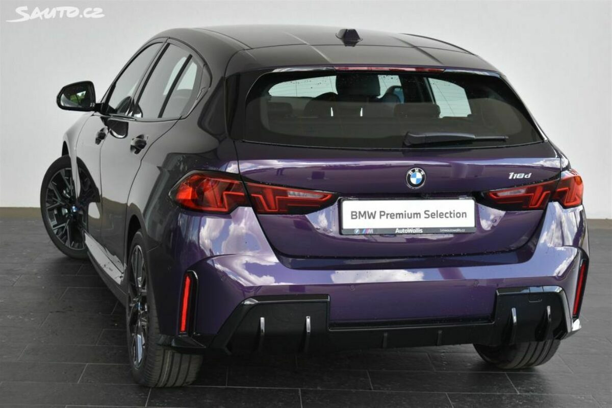 Fotografie vozu - klik pro zvětšení