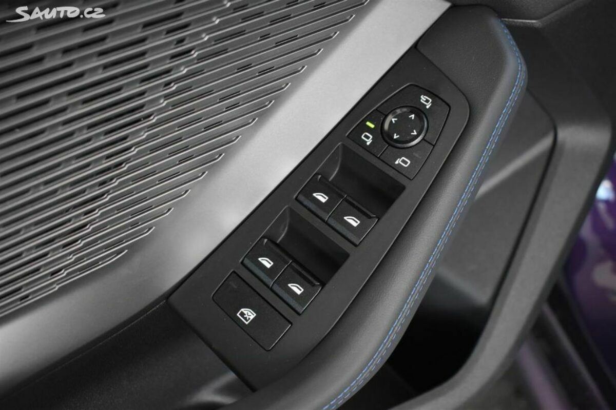 Fotografie vozu - klik pro zvětšení