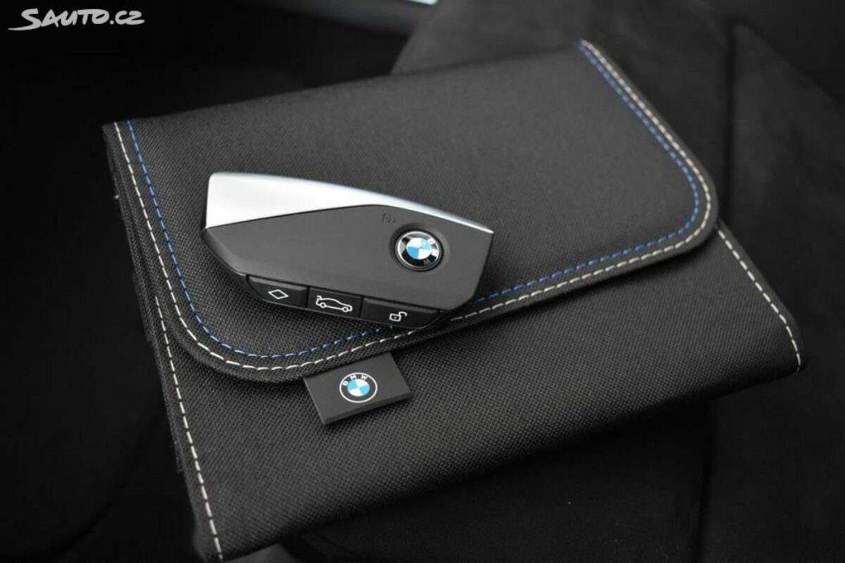 Fotografie vozu - klik pro zvětšení