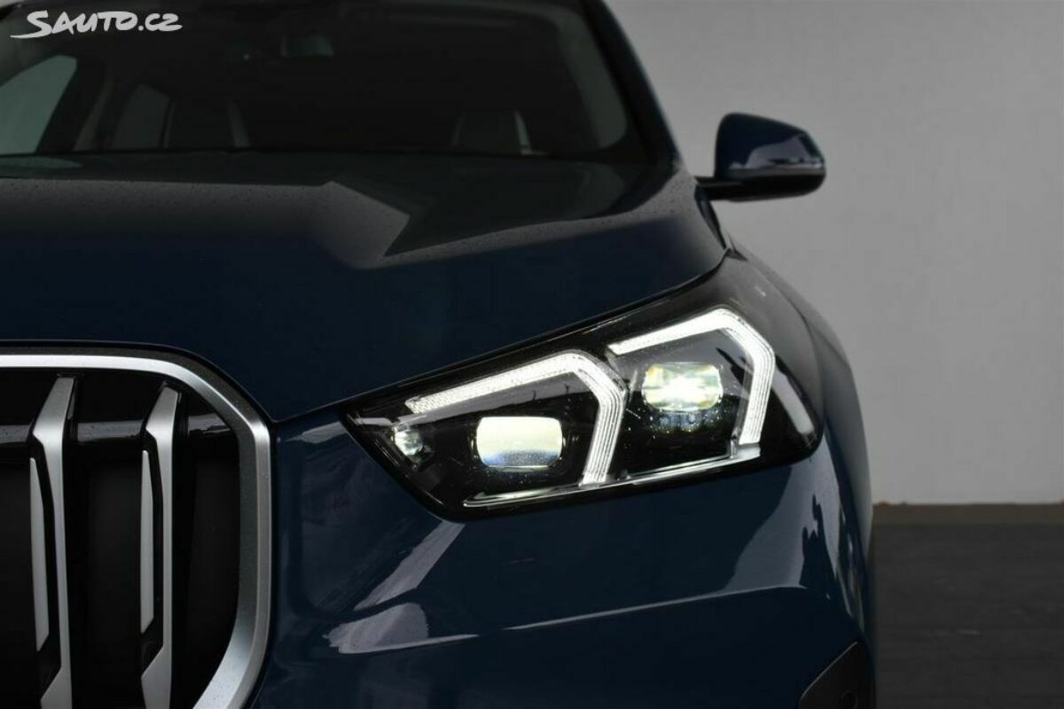 Fotografie vozu - klik pro zvětšení