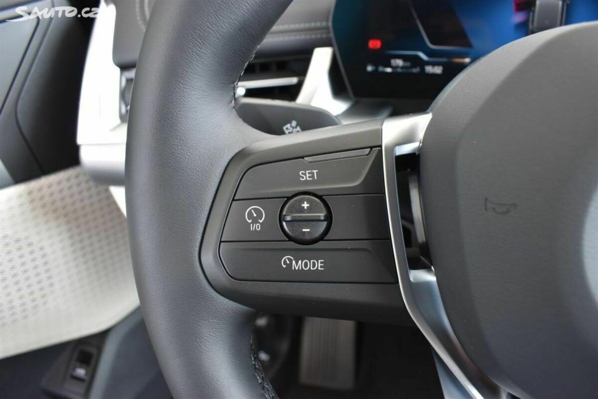 Fotografie vozu - klik pro zvětšení