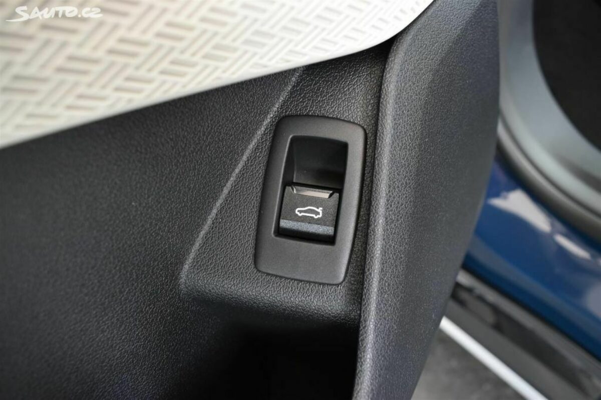 Fotografie vozu - klik pro zvětšení