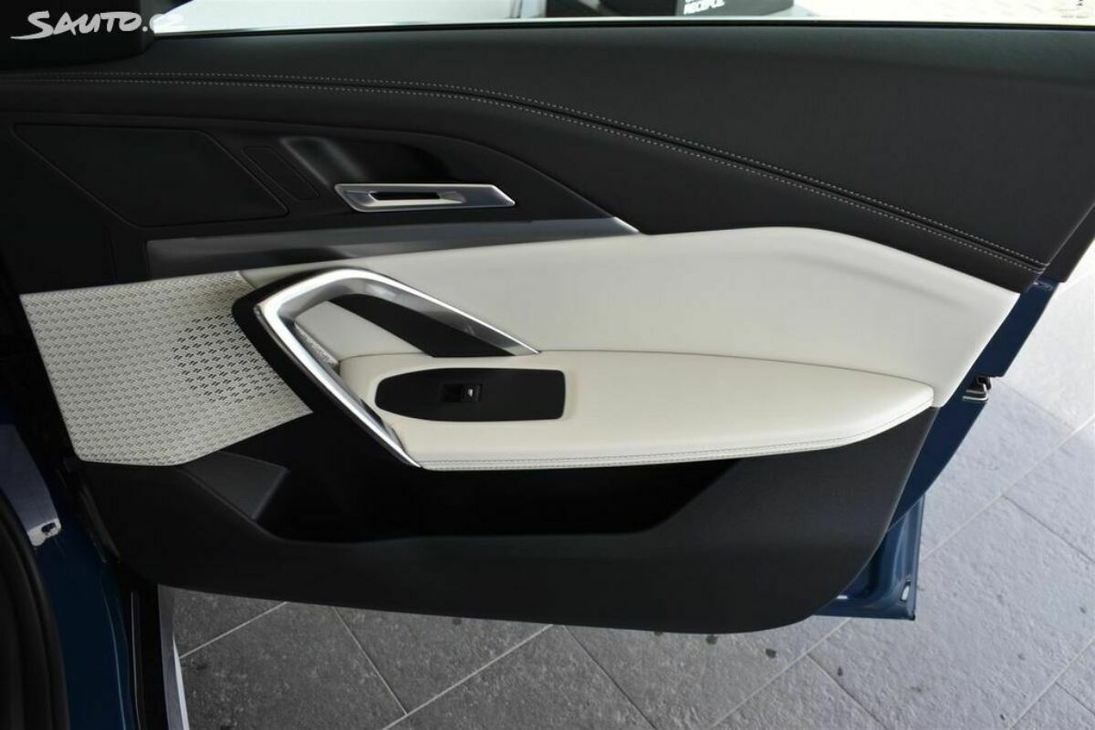 Fotografie vozu - klik pro zvětšení