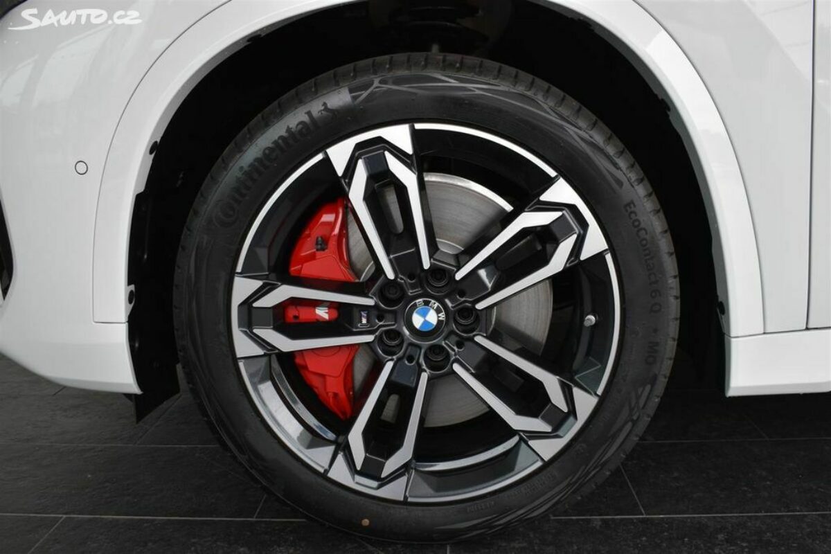 Fotografie vozu - klik pro zvětšení