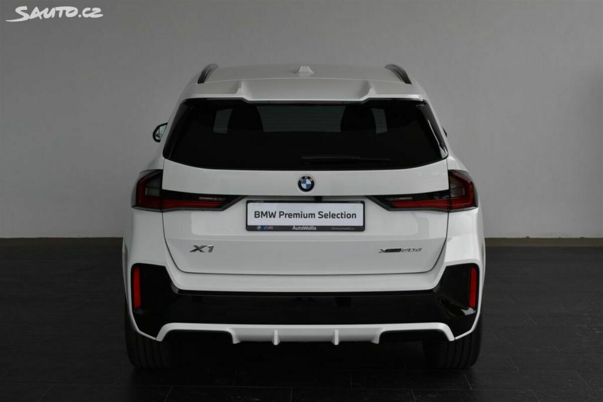 Fotografie vozu - klik pro zvětšení