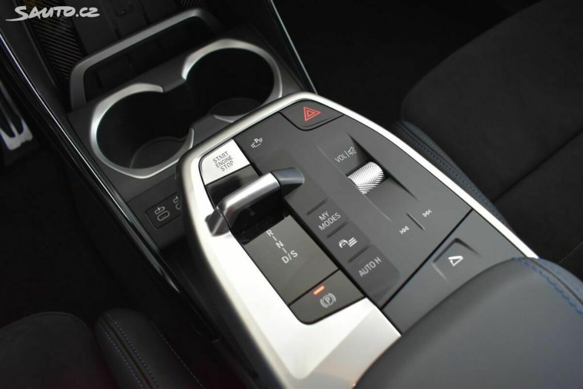 Fotografie vozu - klik pro zvětšení