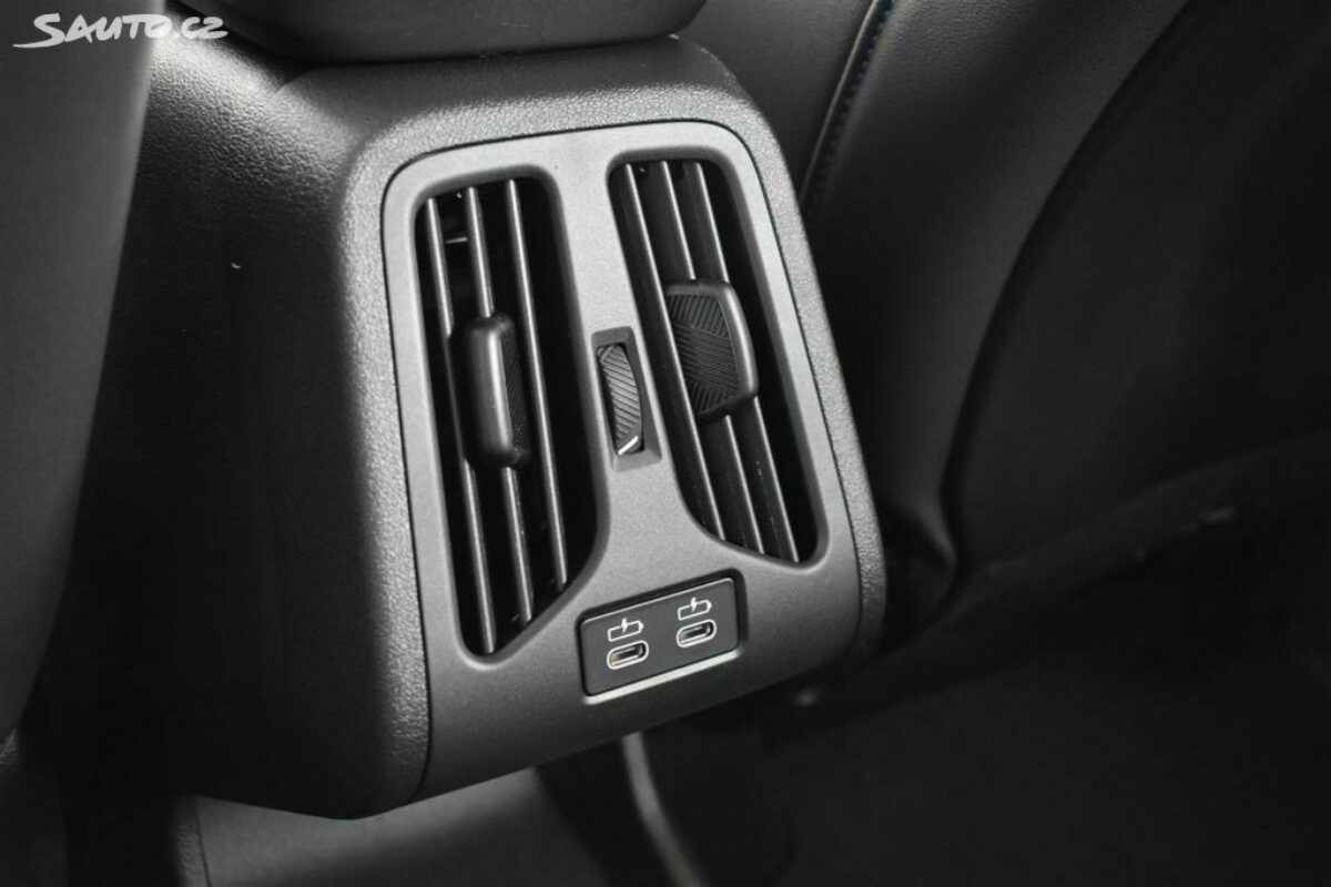 Fotografie vozu - klik pro zvětšení