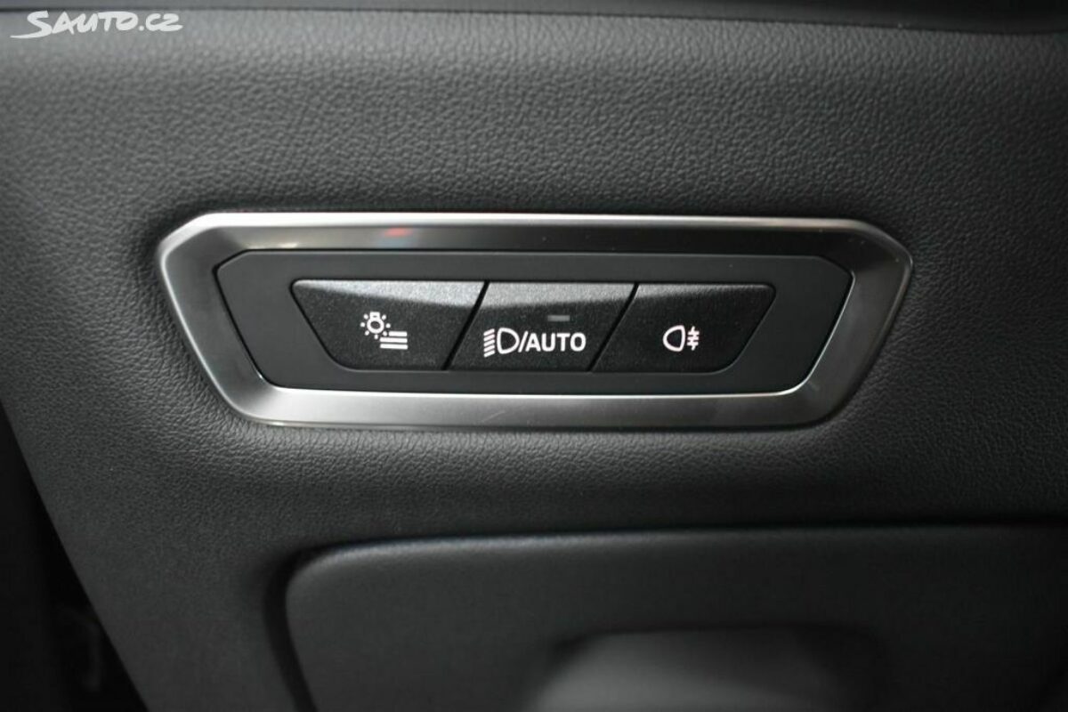 Fotografie vozu - klik pro zvětšení