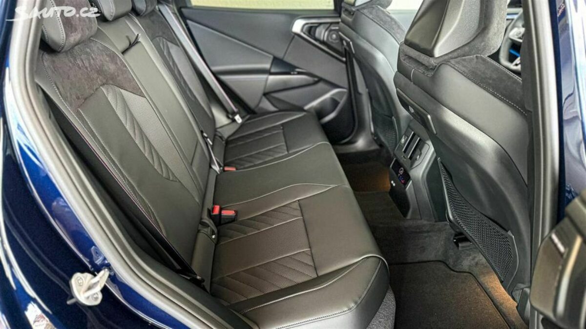 Fotografie vozu - klik pro zvětšení