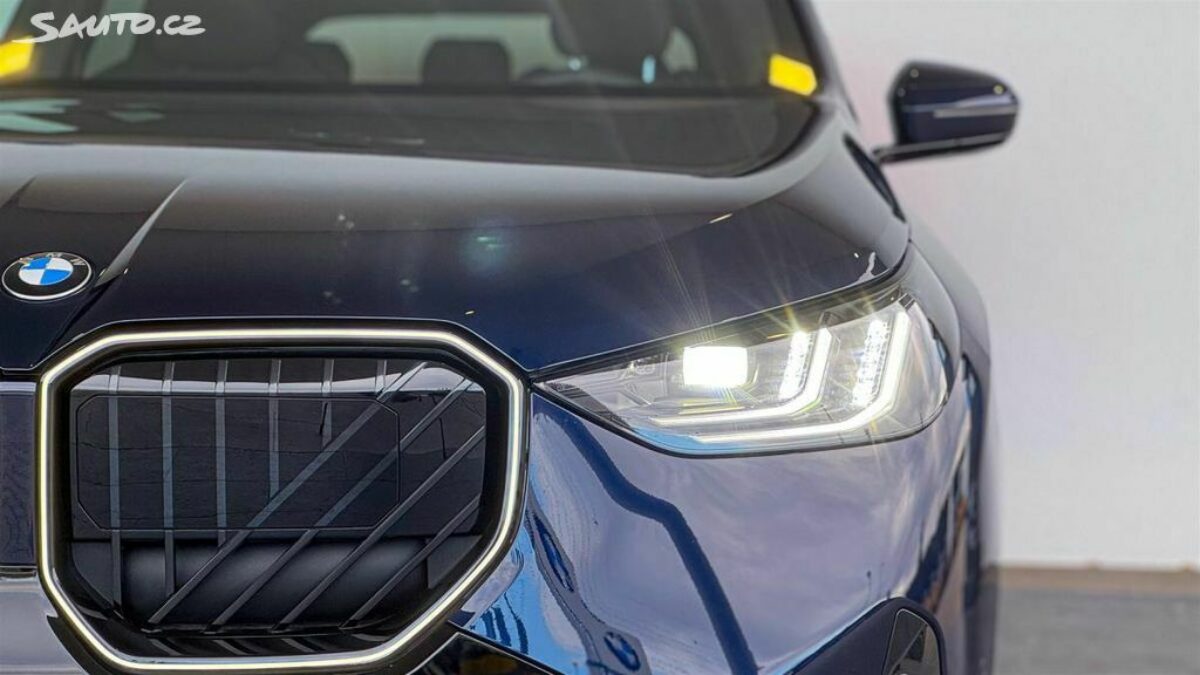 Fotografie vozu - klik pro zvětšení