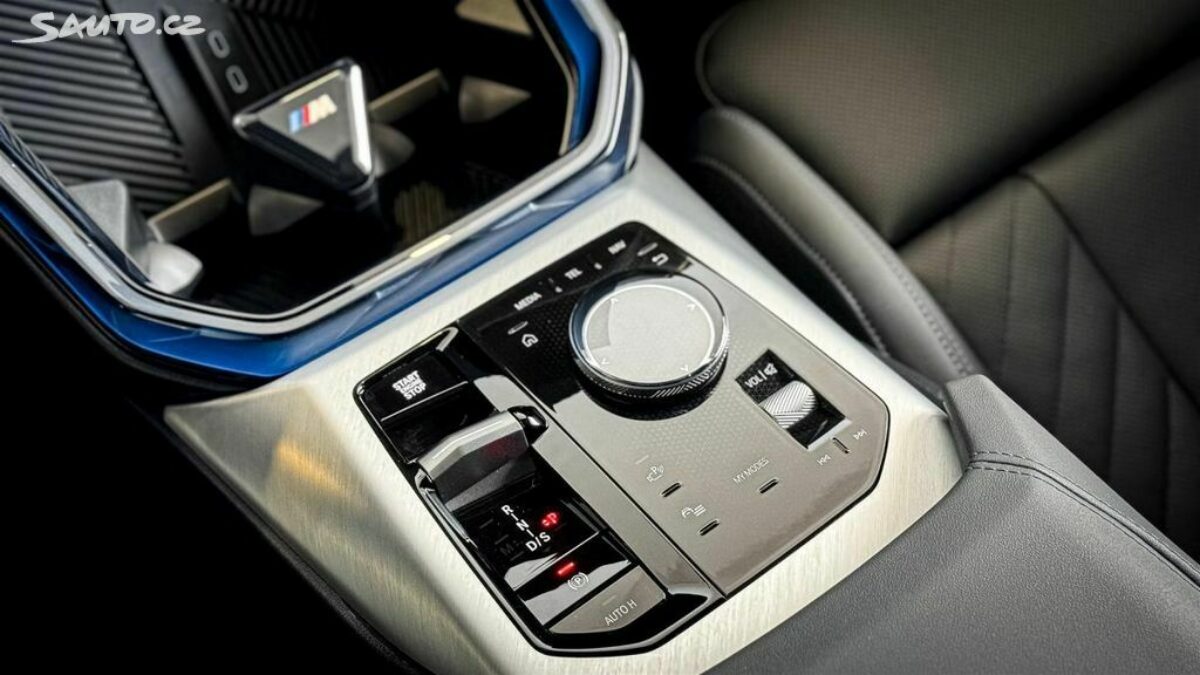 Fotografie vozu - klik pro zvětšení