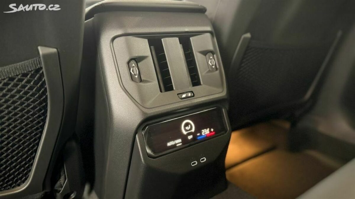 Fotografie vozu - klik pro zvětšení