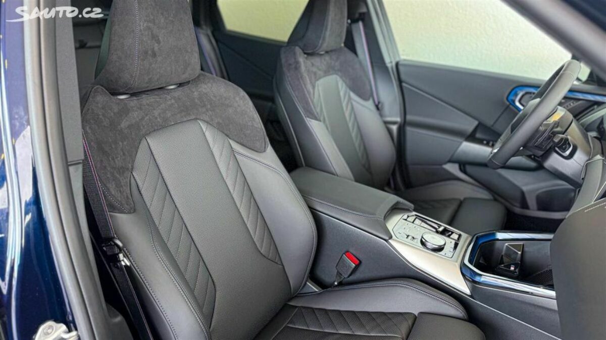 Fotografie vozu - klik pro zvětšení