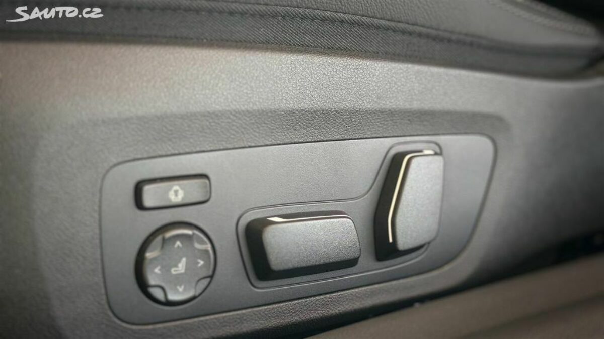 Fotografie vozu - klik pro zvětšení