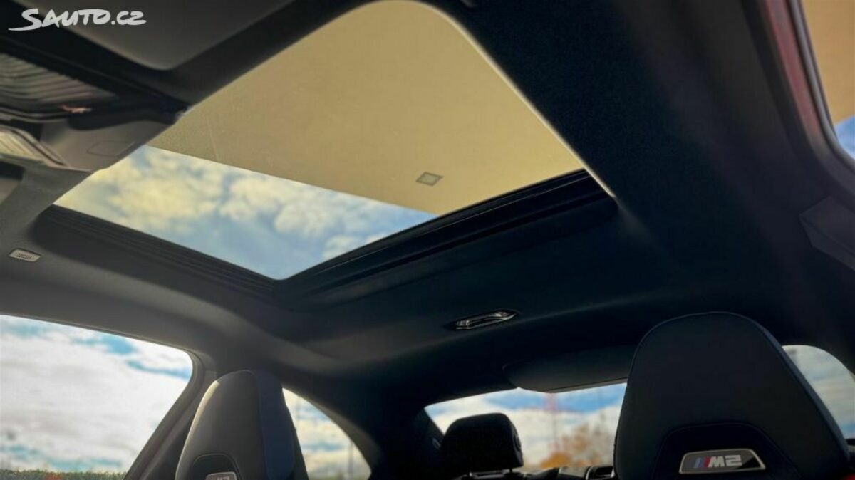 Fotografie vozu - klik pro zvětšení