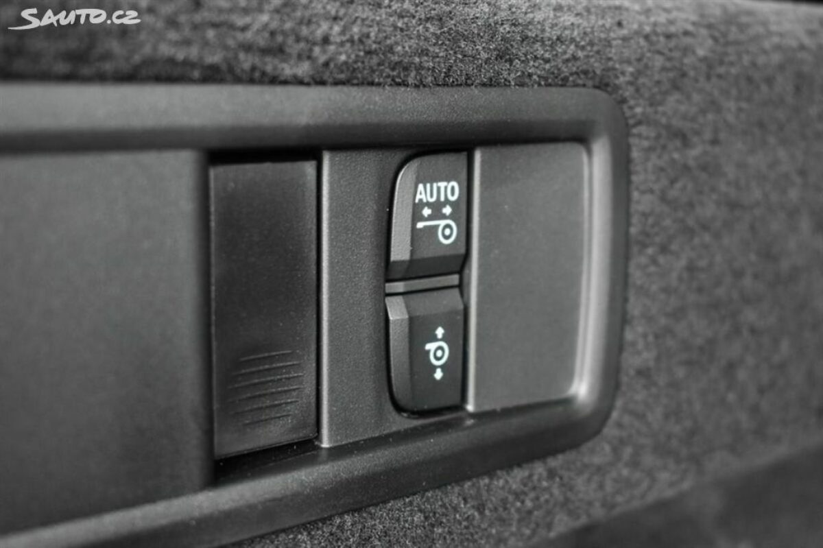 Fotografie vozu - klik pro zvětšení