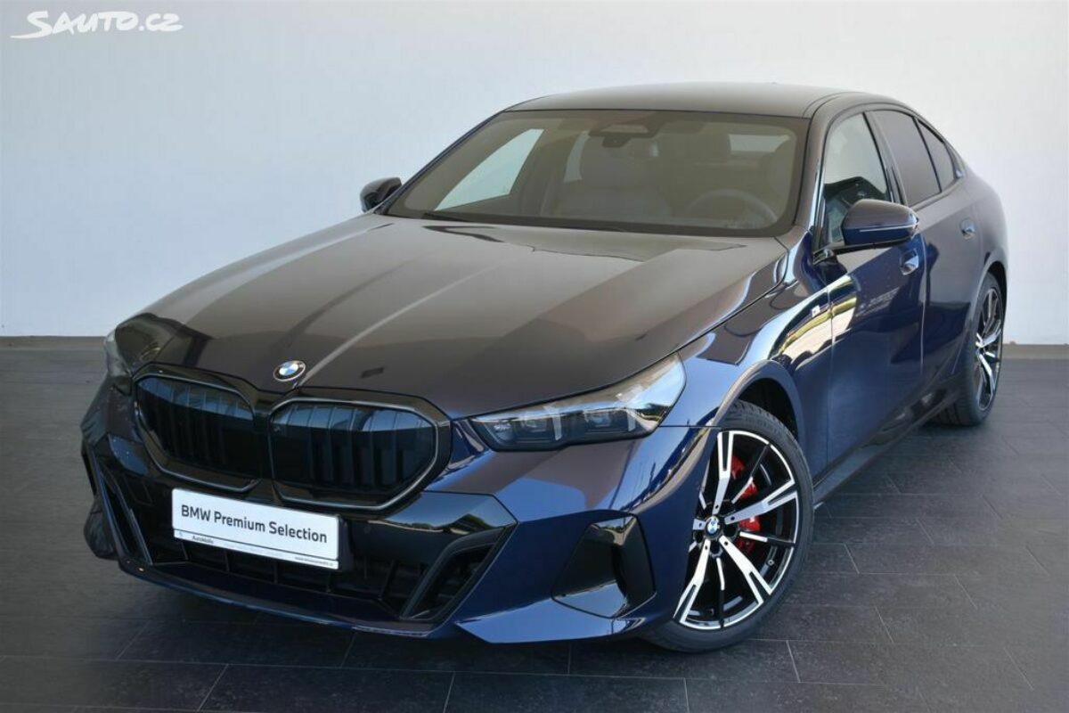 Fotografie vozu - klik pro zvětšení