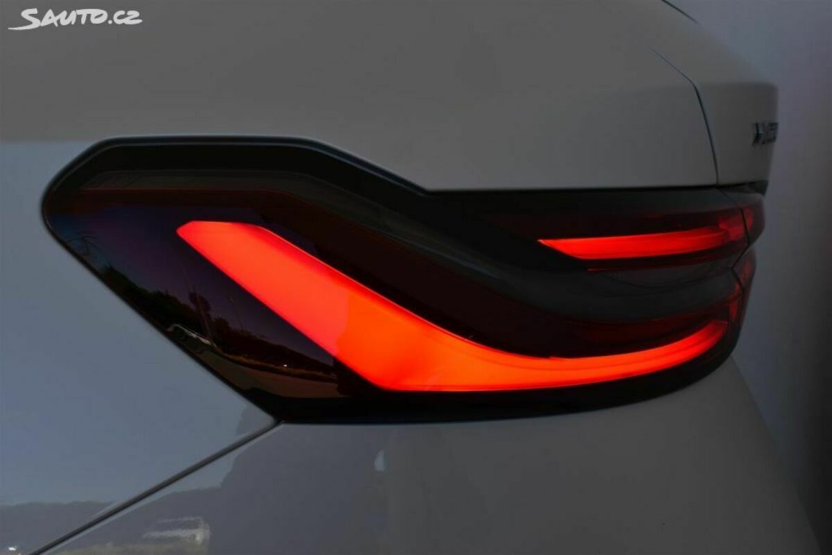 Fotografie vozu - klik pro zvětšení