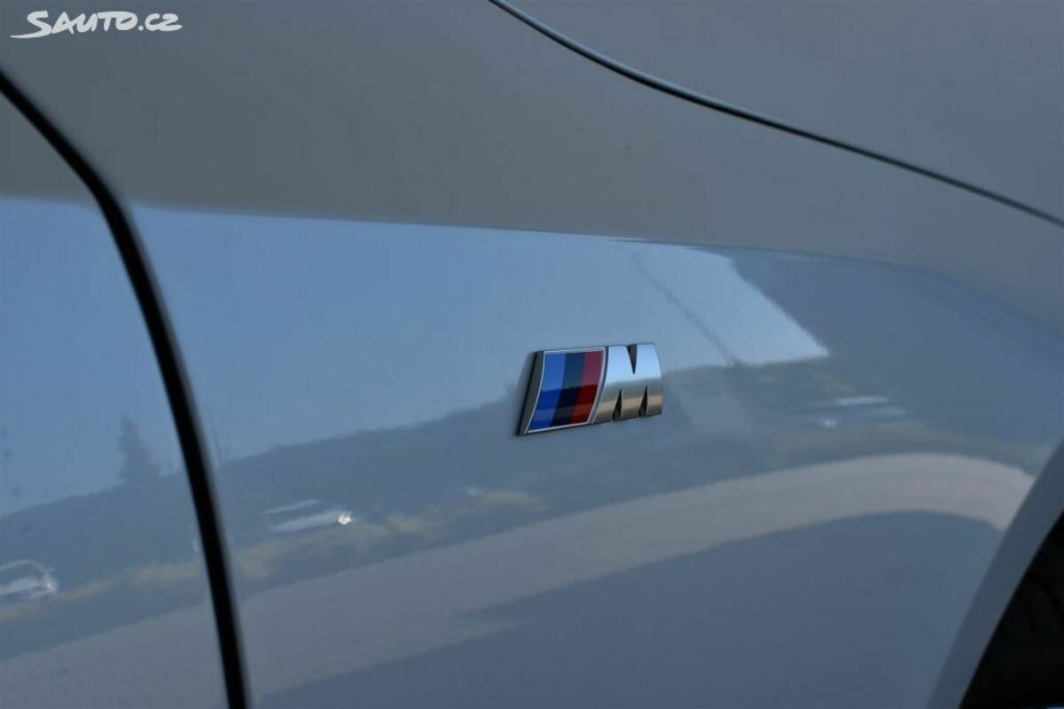 Fotografie vozu - klik pro zvětšení