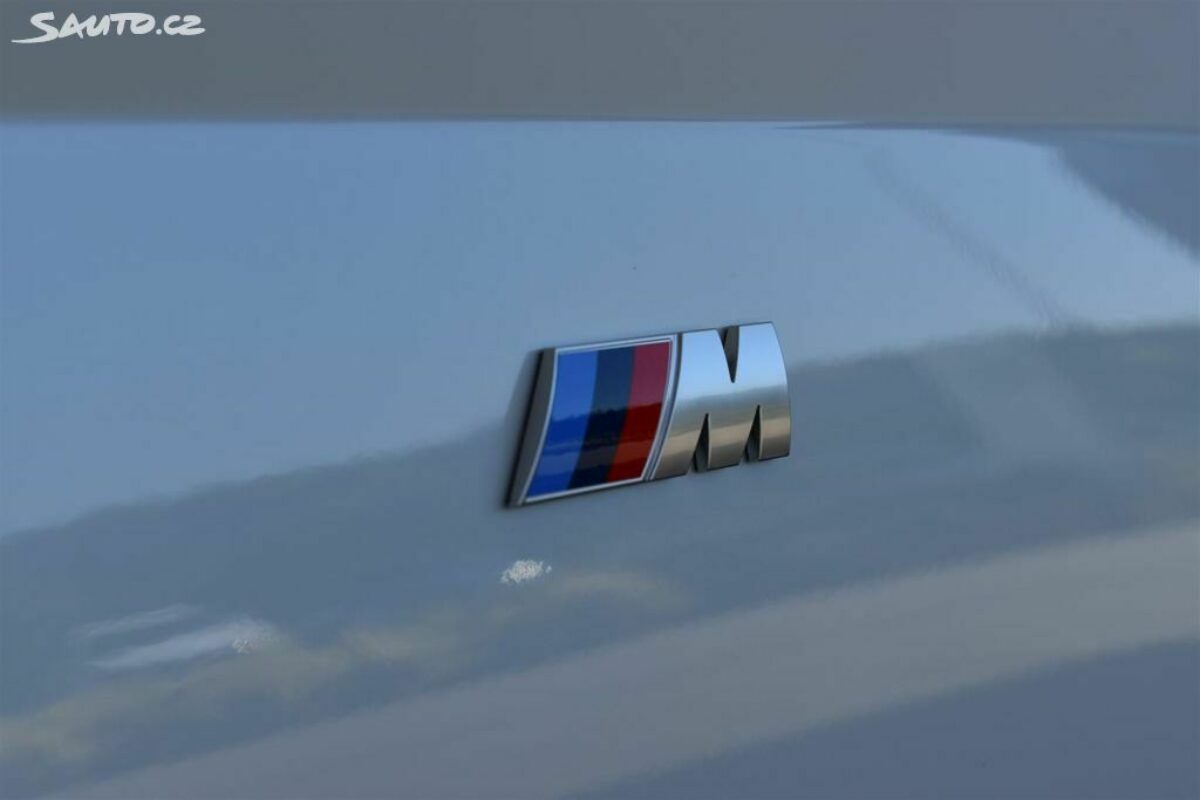 Fotografie vozu - klik pro zvětšení