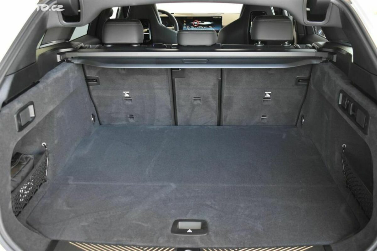 Fotografie vozu - klik pro zvětšení