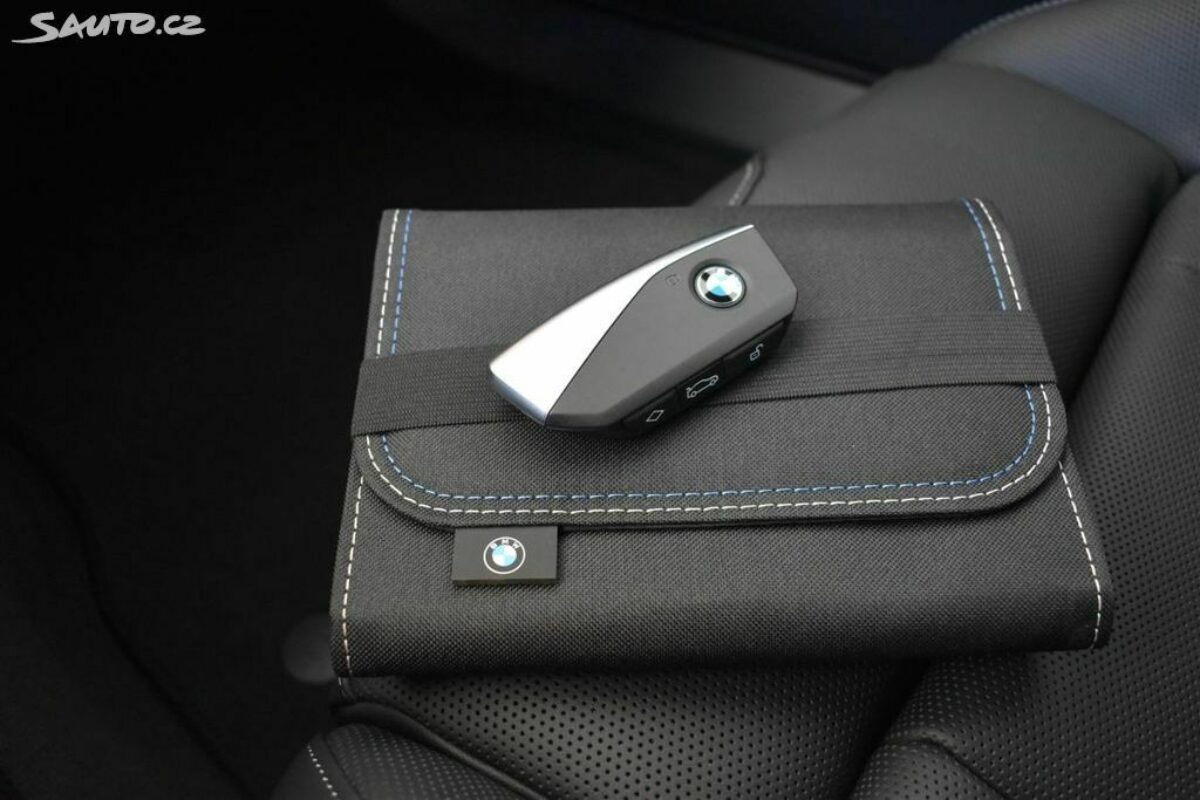 Fotografie vozu - klik pro zvětšení