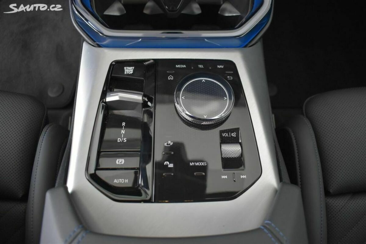 Fotografie vozu - klik pro zvětšení