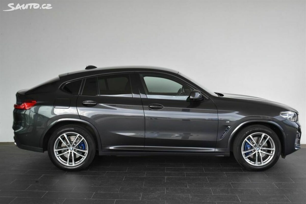 Fotografie vozu - klik pro zvětšení