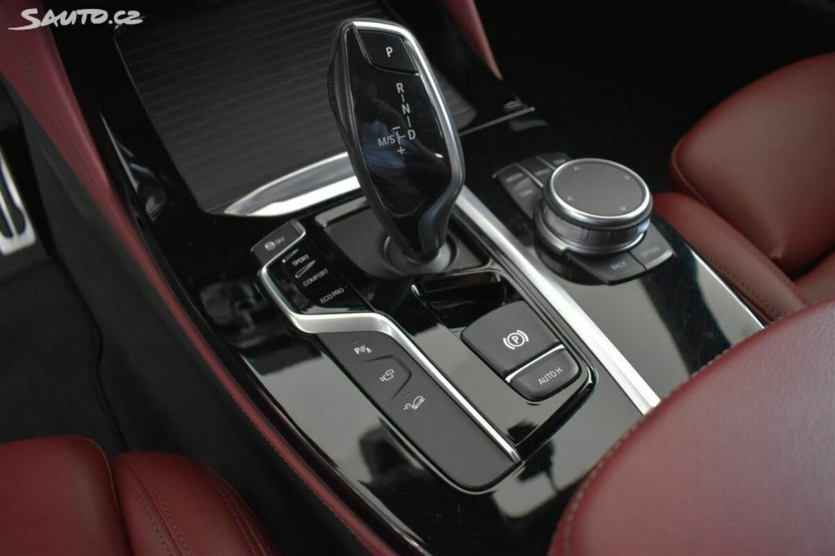 Fotografie vozu - klik pro zvětšení