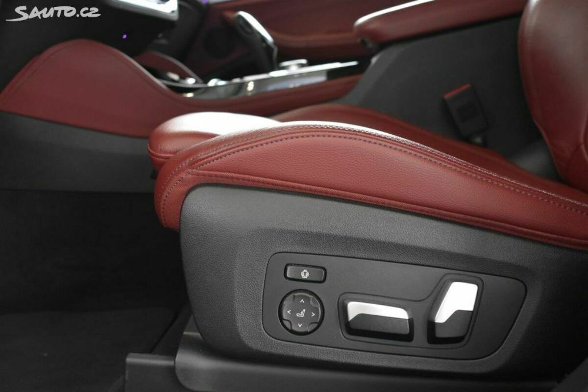 Fotografie vozu - klik pro zvětšení