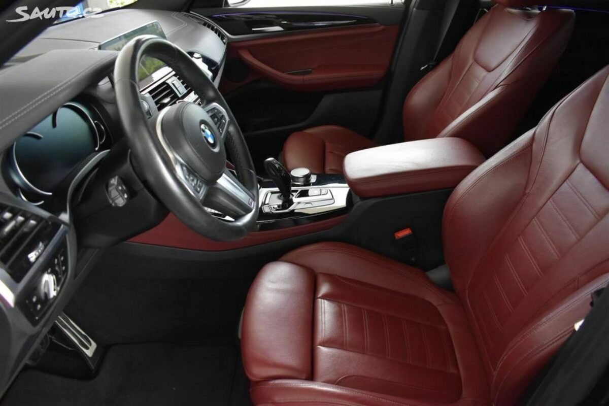 Fotografie vozu - klik pro zvětšení