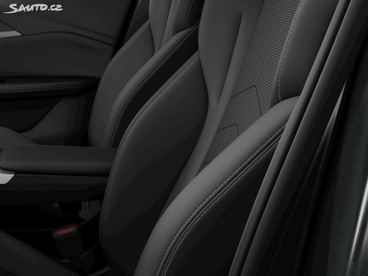 Fotografie vozu - klik pro zvětšení