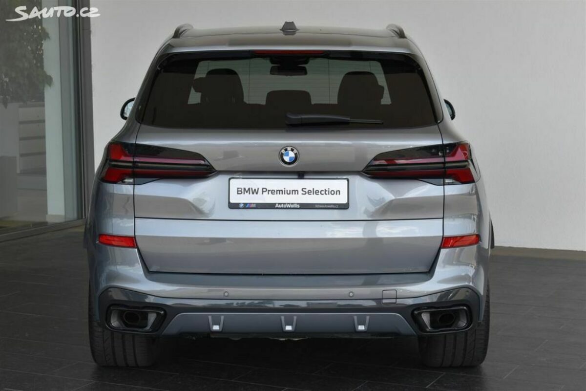 Fotografie vozu - klik pro zvětšení