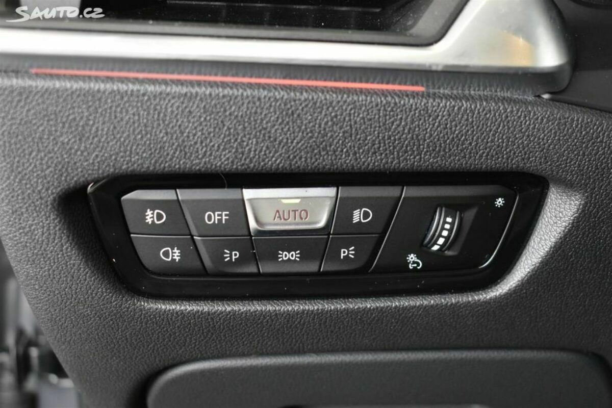 Fotografie vozu - klik pro zvětšení