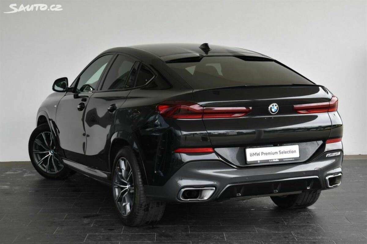 Fotografie vozu - klik pro zvětšení