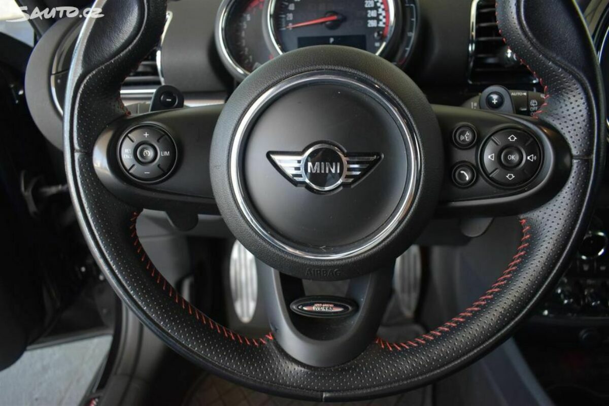 Fotografie vozu - klik pro zvětšení