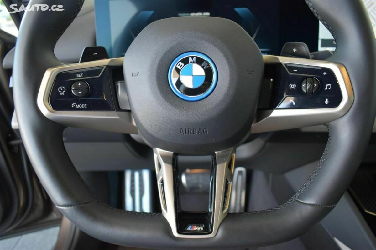 Fotografie vozu - klik pro zvětšení