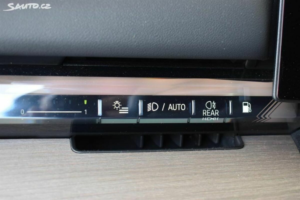 Fotografie vozu - klik pro zvětšení