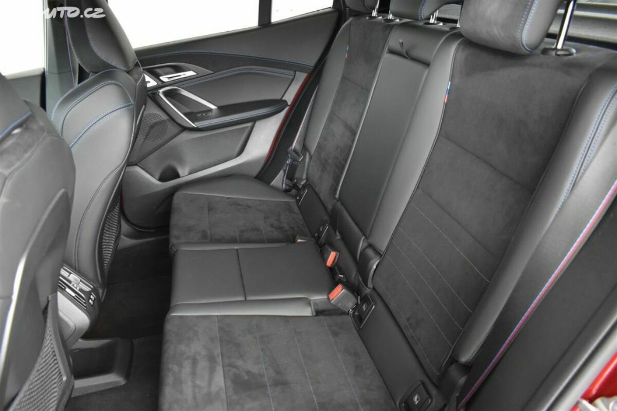 Fotografie vozu - klik pro zvětšení