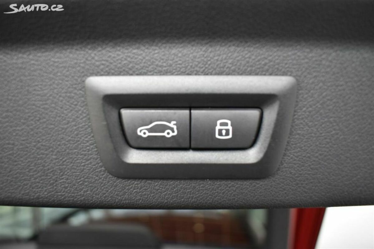 Fotografie vozu - klik pro zvětšení