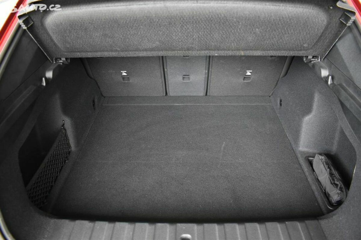 Fotografie vozu - klik pro zvětšení